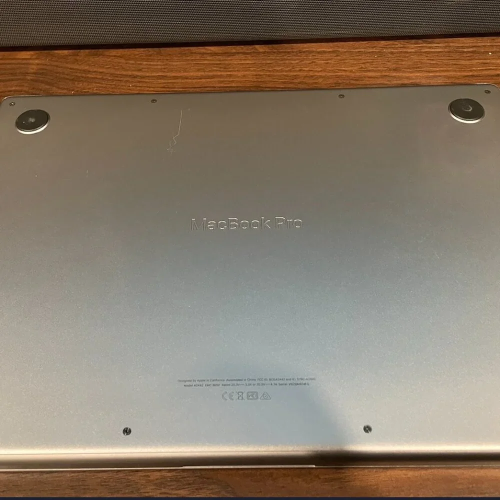 MacBook Pro 14” | 2021 | M1 Pro | 16GB | Works Perfectly | Screen Cracked